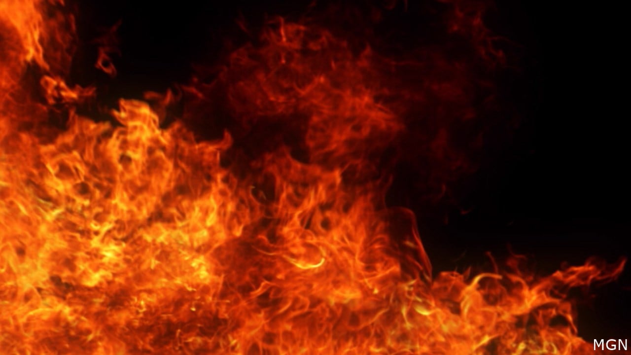 No one hurt in house fire on S. Johnston Avenue in Rockford