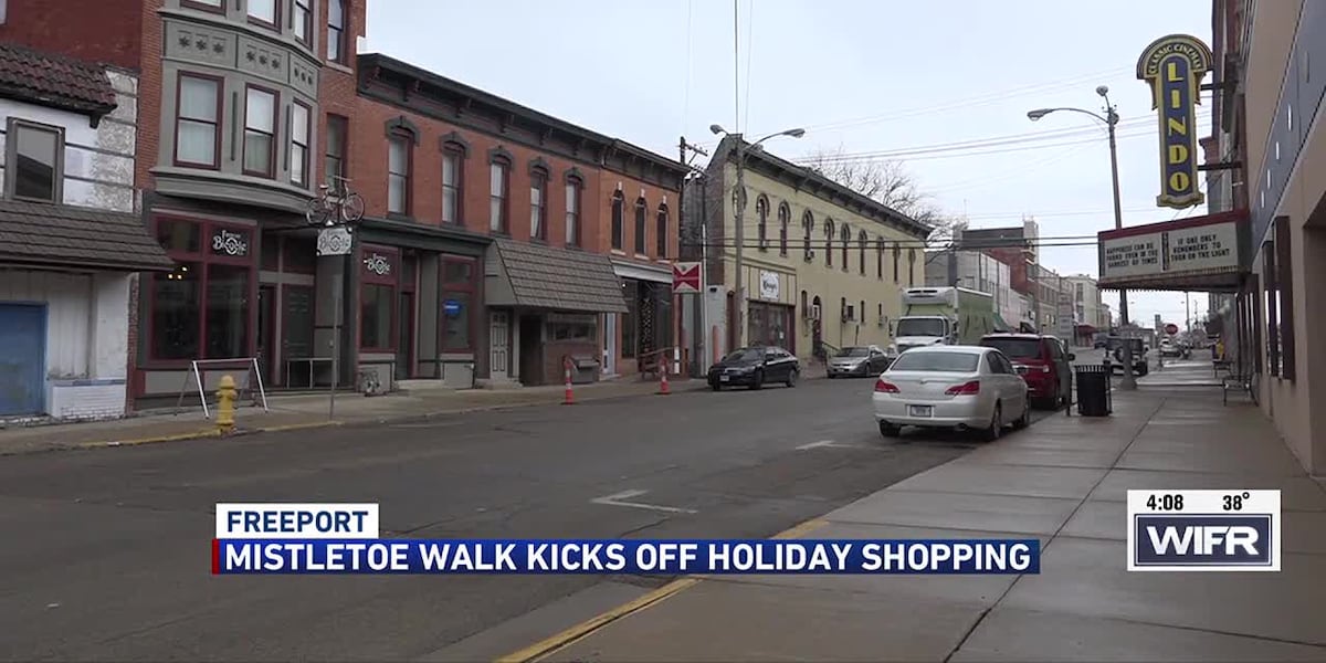 Kick off Holiday shopping with Mistletoe Walk in Freeport Kick off Holiday shopping with Mistletoe Walk in Freeport