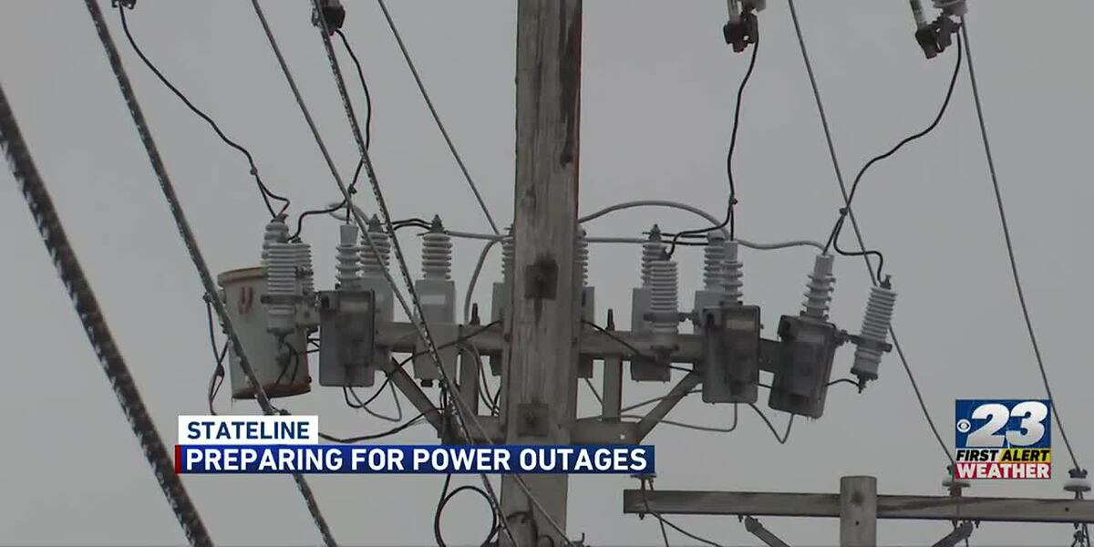 Crews work to get power back after outages span Illinois