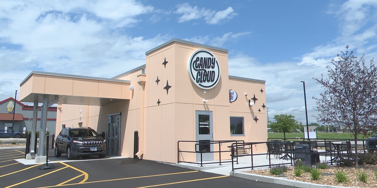 Moving In/Moving Out: Candy Cloud keeps traffic moving fast with first drive-thru lane