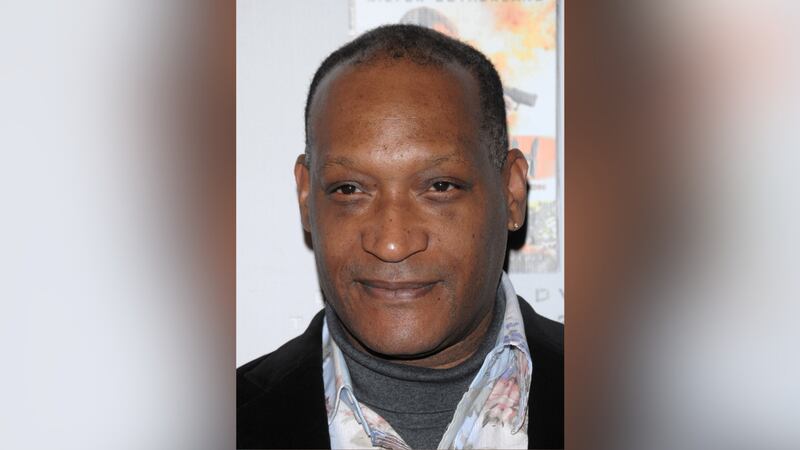did tony todd smoke cigarettes In Candyman (1992), was covered in REAL bees. He only agreed to shoot this scene if they paid him $1000 per bee sting. He earned $23 000. RIP Legend Infamous Actor Could Not Stop
