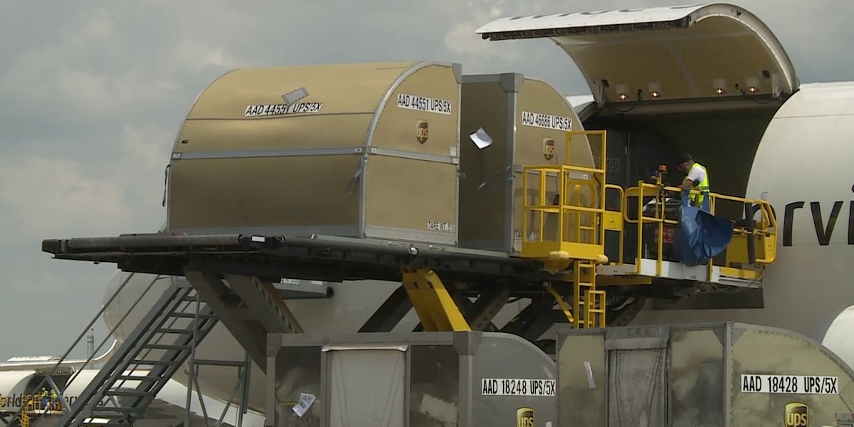 UPS celebrates 30 years at Chicago-Rockford International Airport